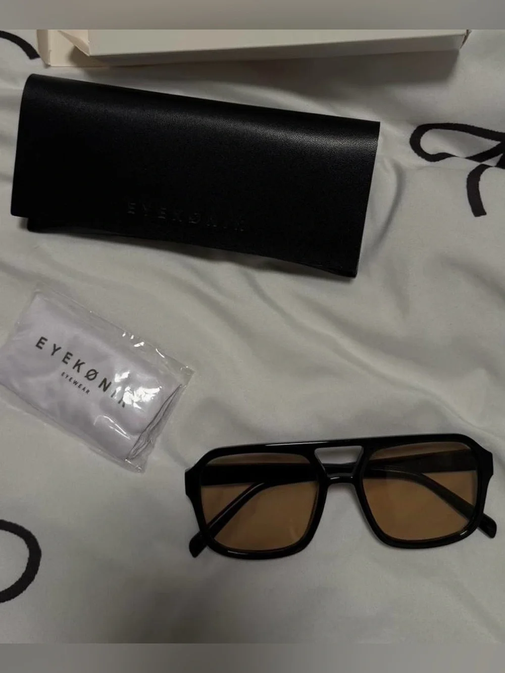 Stylish Black Frame Amber Lens Women's Sunglasses